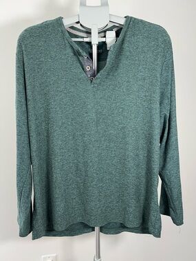 Men’s Heathered Green/Teal Henley Top Minimalist Basic